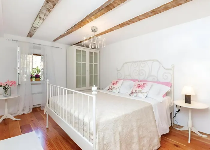 Charming Old Captain\'S House With Sea View