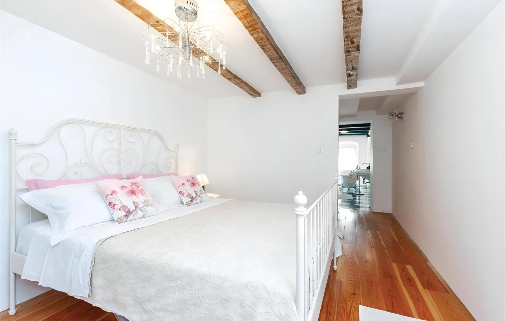 Charming Old Captain's House With Sea View Bakar
