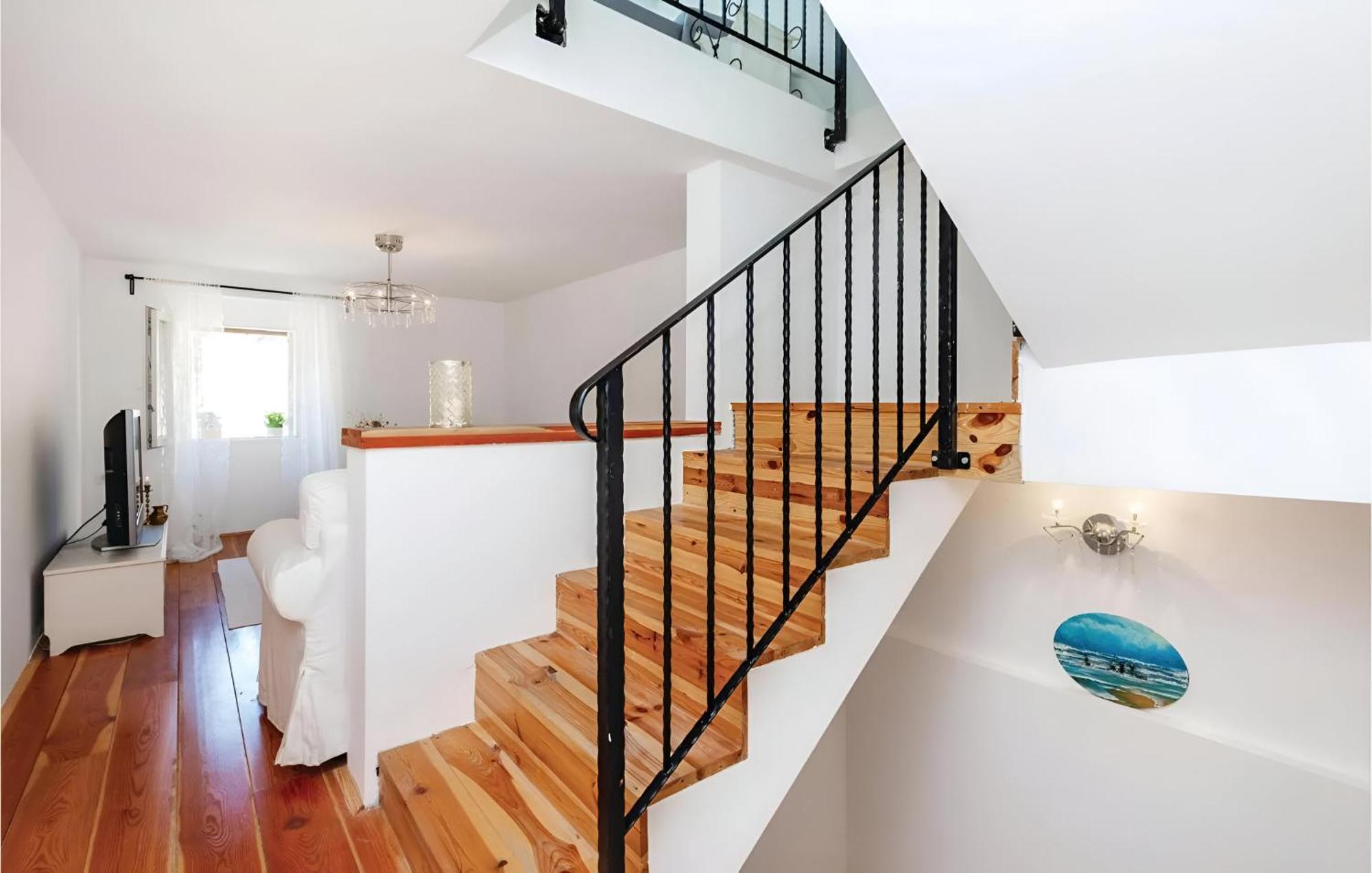 Charming Old Captain's House With Sea View
